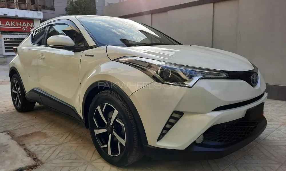Toyota C-HR 2017 for Sale in Karachi Image-1