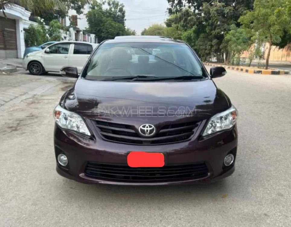 Toyota Corolla 2013 for Sale in Karachi Image-1