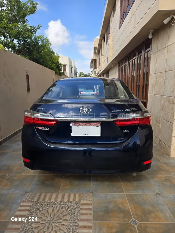 Toyota Corolla 2020 for Sale in Karachi Image-1