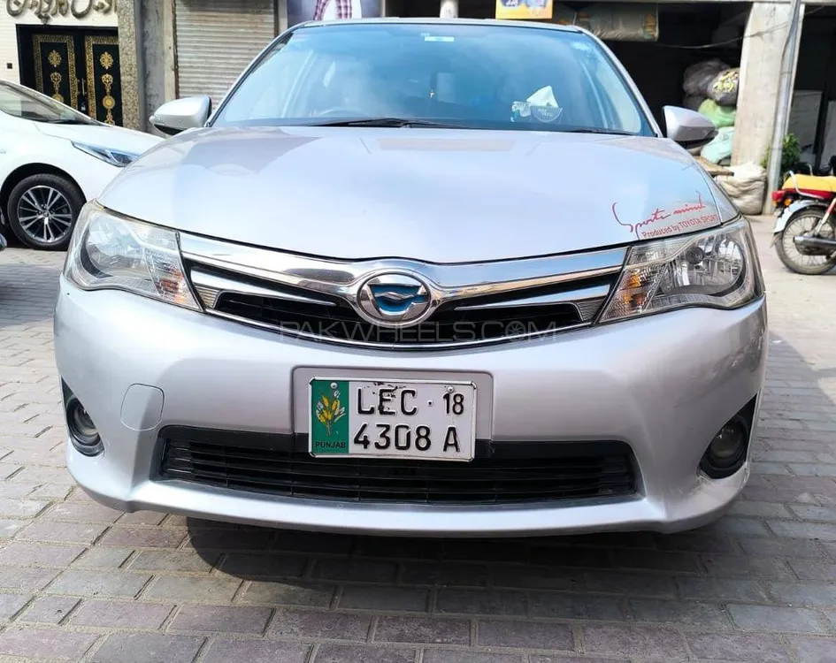 Toyota Corolla Axio 2014 for Sale in Multan Image-1