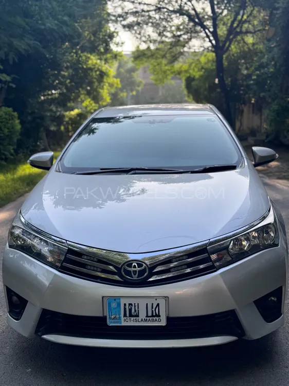 Toyota Corolla 2017 for Sale in Lahore Image-1