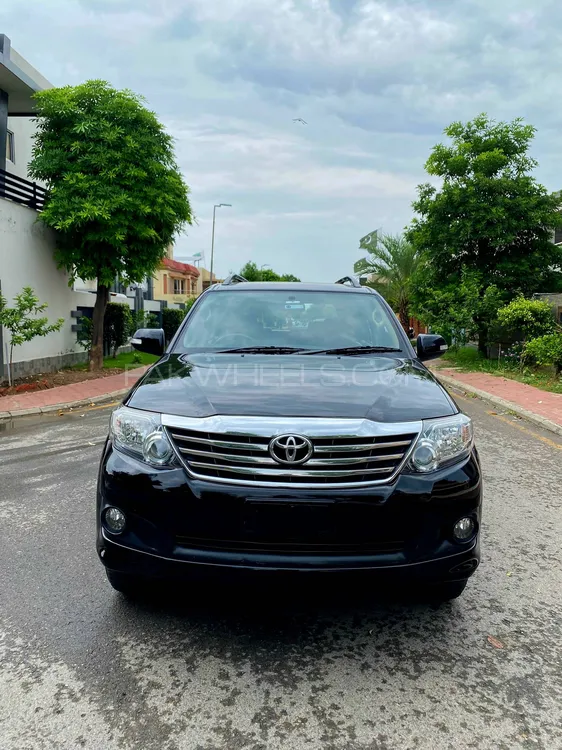 Toyota Fortuner 2013 for Sale in Lahore Image-1