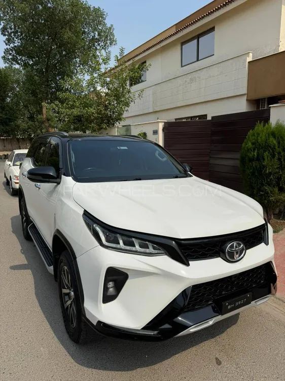Toyota Fortuner 2019 for Sale in Multan Image-1