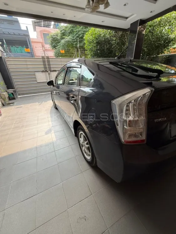Toyota Prius 2010 for Sale in Lahore Image-1
