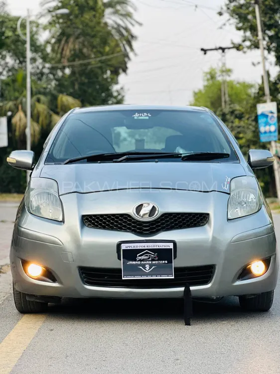 Toyota Vitz 2008 for Sale in Peshawar Image-1