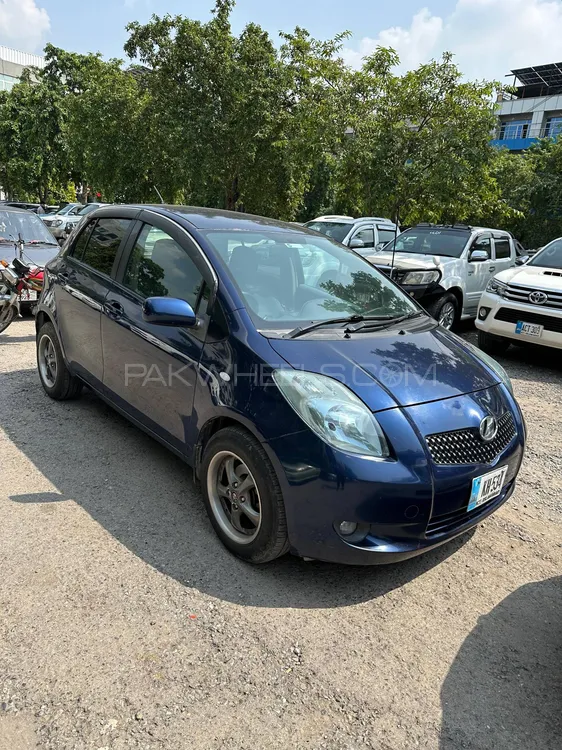 Toyota Vitz 2006 for Sale in Islamabad Image-1
