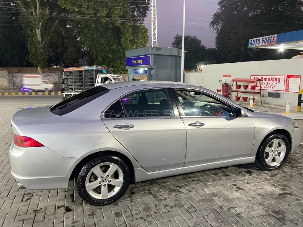 Honda Accord 2004 for Sale in Abbottabad Honda Accord 2004 for Sale in Abbottabad Image-13