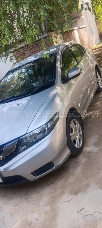 Honda City 2010 for Sale in Hyderabad Image-1