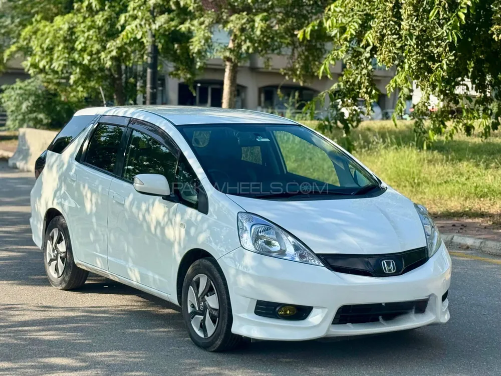 Honda Fit 2012 for Sale in Islamabad Image-1
