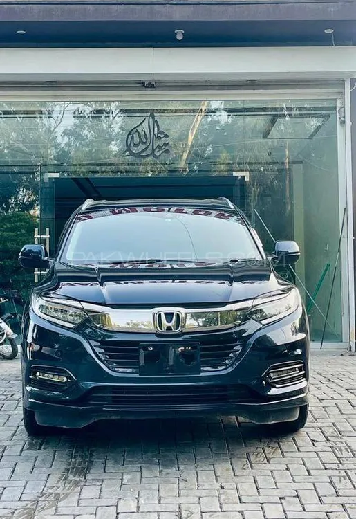 Honda Vezel 2018 for Sale in Jhang Image-1