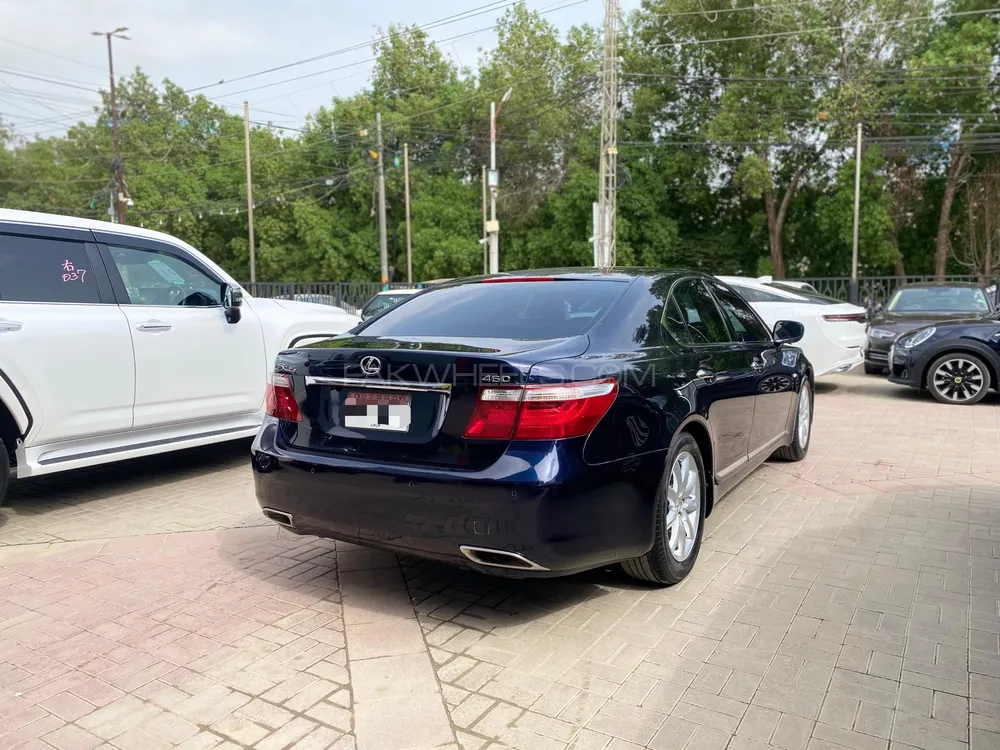 لیکزس ایل ایس سیریز 2009 for Sale in کراچی Image-1
