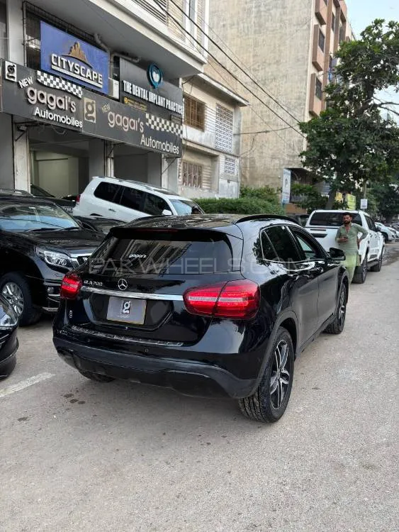 Mercedes Benz GLA Class 2018 for Sale in Karachi Mercedes Benz GLA Class 2018 for Sale in Karachi Image-10