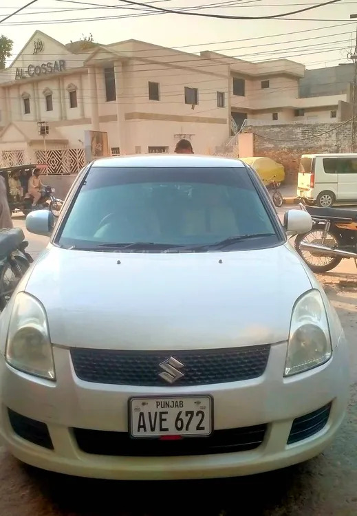 Suzuki Swift 2010 for Sale in Lahore Image-1