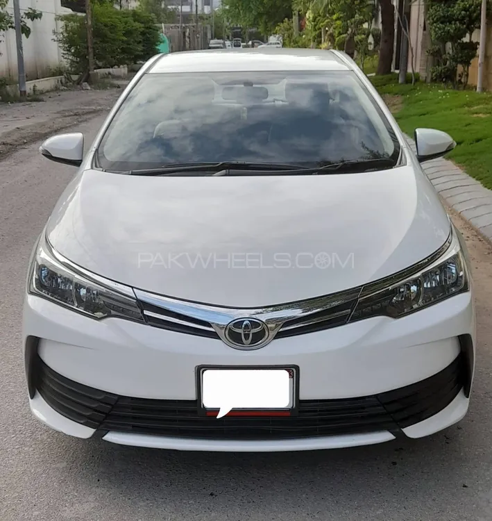 Toyota Corolla 2020 for Sale in Karachi Image-1
