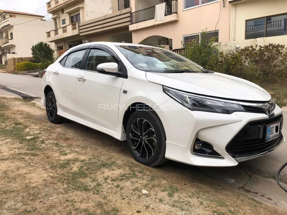 Toyota Corolla 2023 for Sale in Islamabad Image-1
