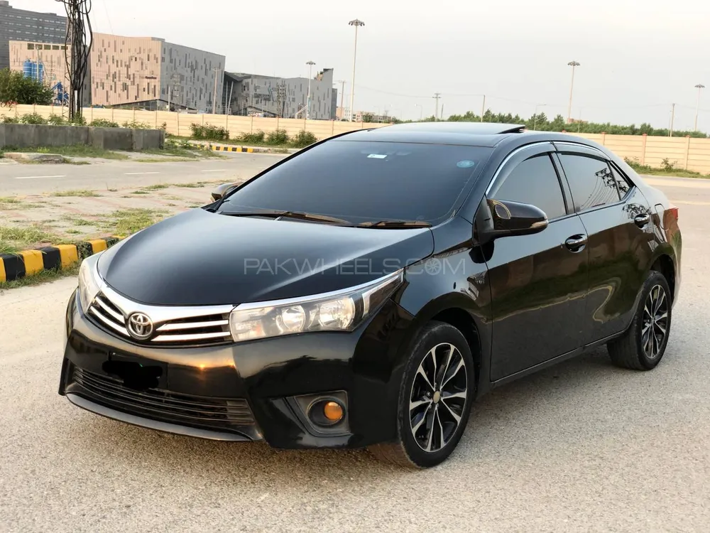 Toyota Corolla 2014 for Sale in Lahore Image-1