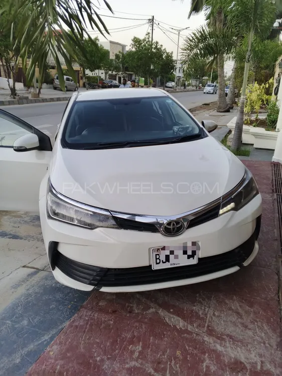 Toyota Corolla 2016 for Sale in Karachi Image-1