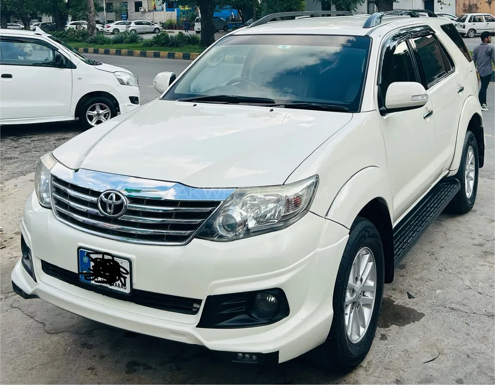 Toyota Fortuner 2013 for Sale in Islamabad Image-1
