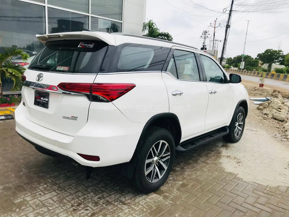 ٹویوٹا فورچیونر 2018 for Sale in کراچی ٹویوٹا فورچیونر 2018 for Sale in کراچی Image-5