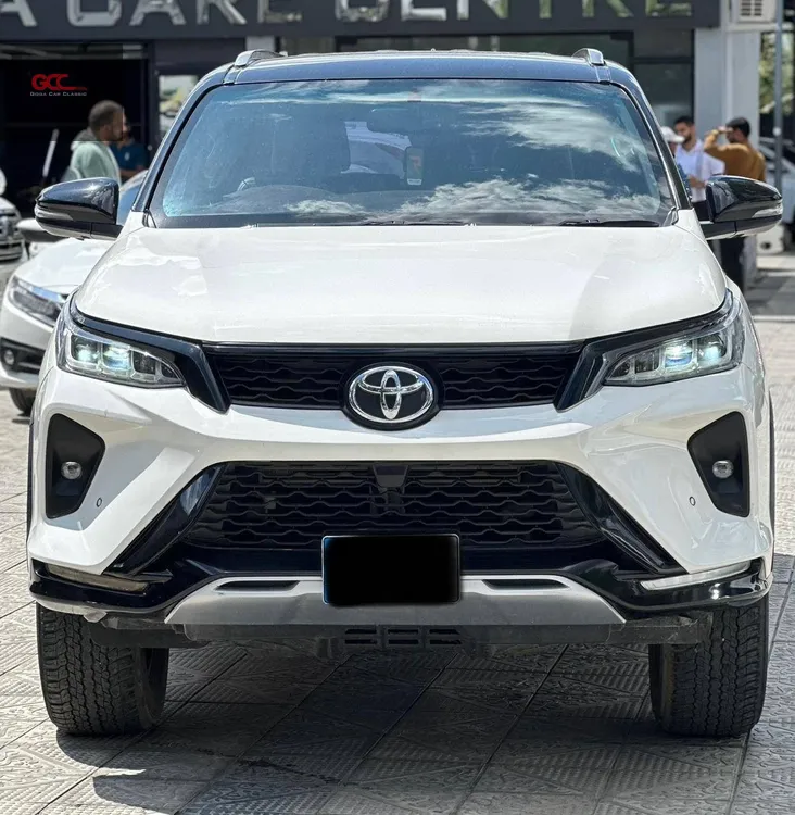 Toyota Fortuner 2022 for Sale in Islamabad Image-1