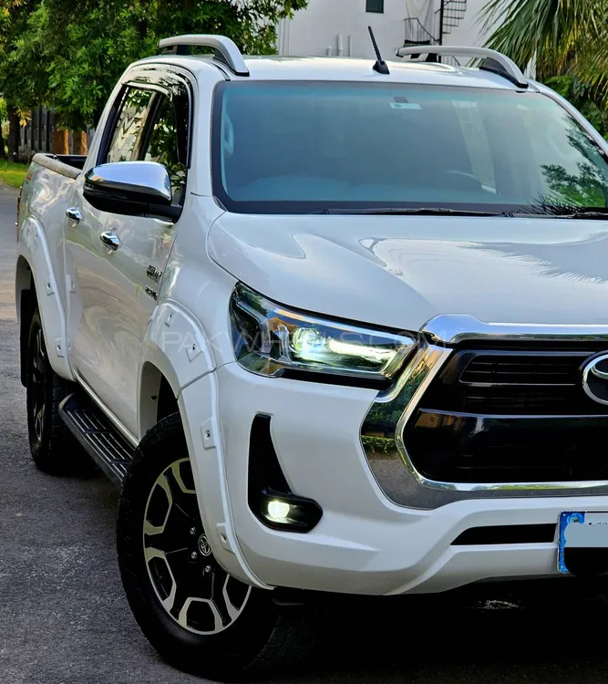 Toyota Hilux 2021 for Sale in Lahore Image-1