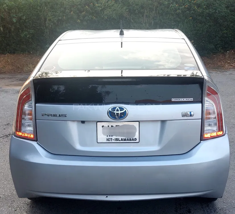 Toyota Prius 2014 for Sale in Islamabad Image-1