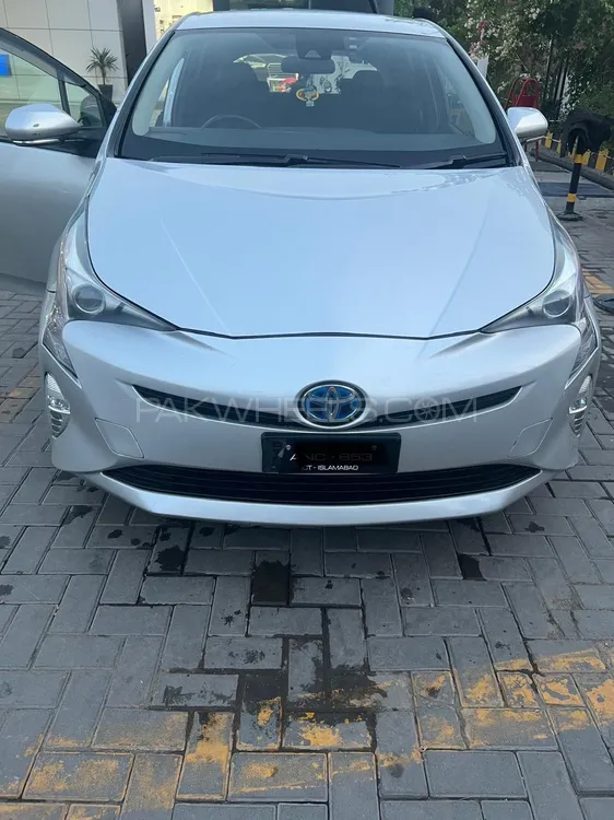 Toyota Prius 2015 for Sale in Multan Image-1