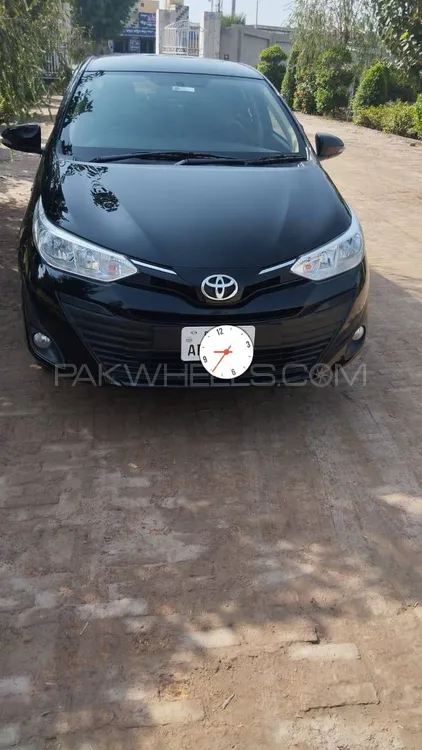 Toyota Yaris Sedan 2021 for Sale in Burewala Image-1