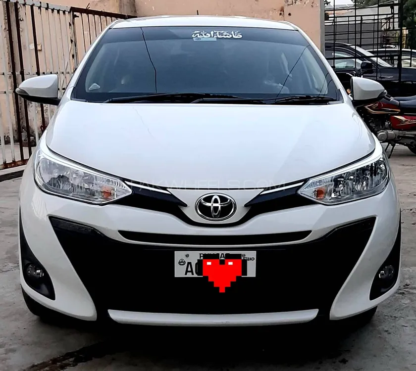 Toyota Yaris Sedan 2021 for Sale in Lahore Image-1
