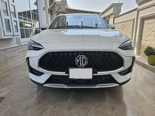 MG HS PHEV 2025