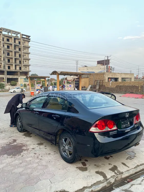 Honda Civic 2011 for Sale in Peshawar Image-1