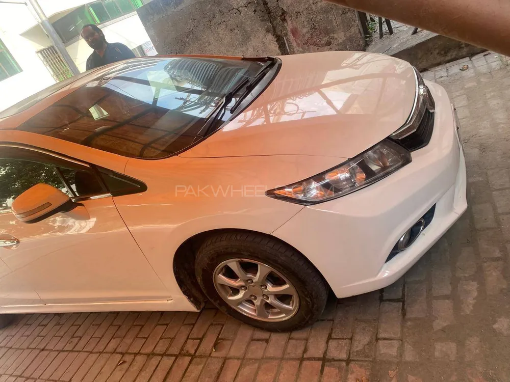 Honda Civic 2015 for Sale in Lahore Image-1