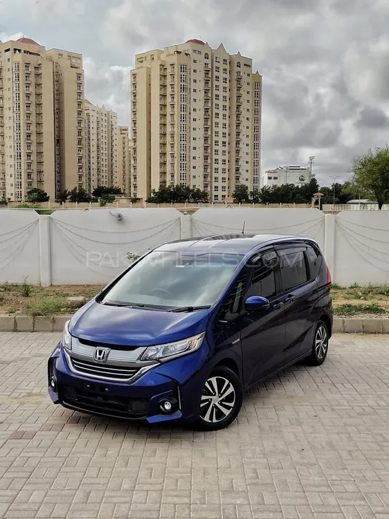 Honda Freed 2018 for Sale in Karachi Image-1