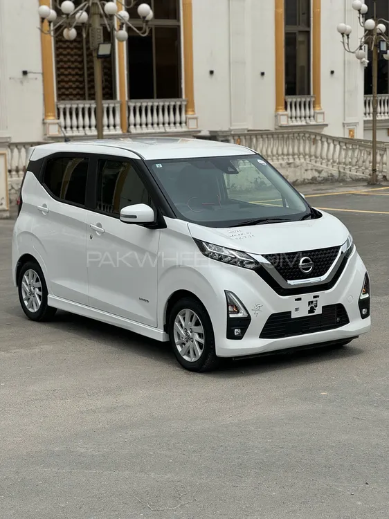 نسان ڈیز 2022 for Sale in لاہور Image-1