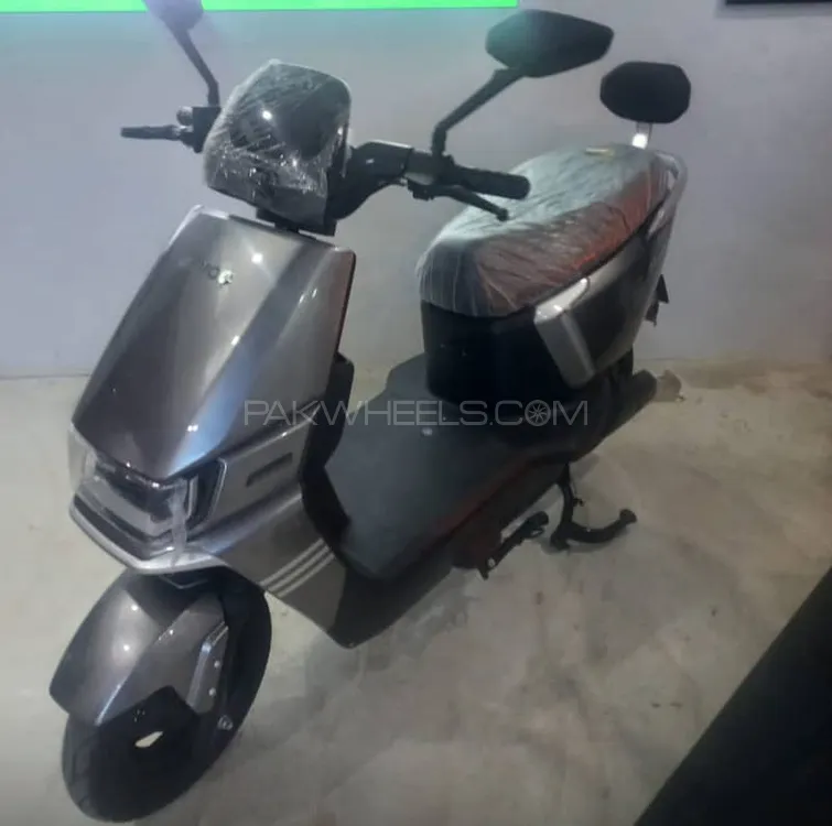 REVOO A12 2025 for Sale Image-1