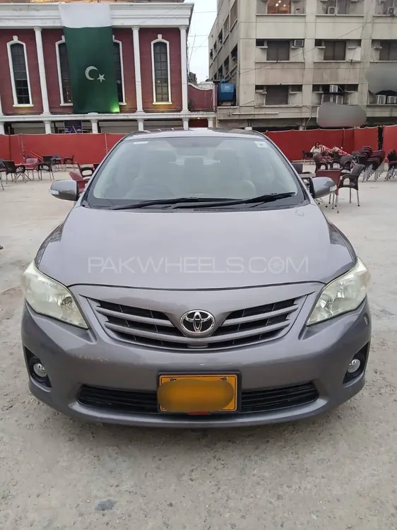 Toyota Corolla 2013 for Sale in Karachi Image-1