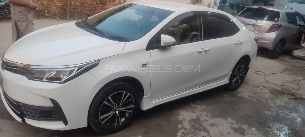 Toyota Corolla 2018 for Sale in Islamabad Image-1