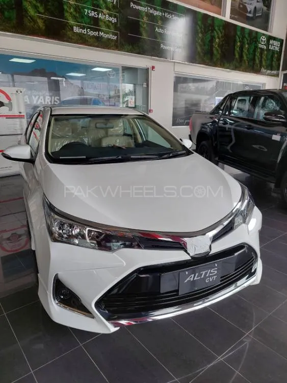 ٹویوٹا کرولا 2025 for Sale in کراچی Image-1