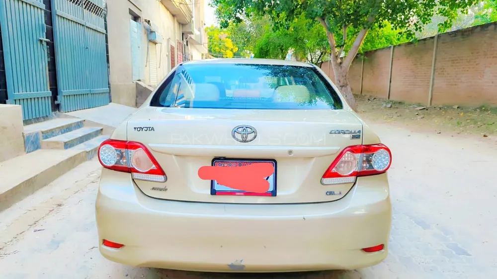Toyota Corolla 2011 for Sale in Chunian Image-1