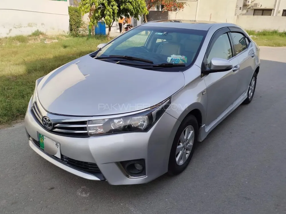 Toyota Corolla 2017 for Sale in Lahore Image-1