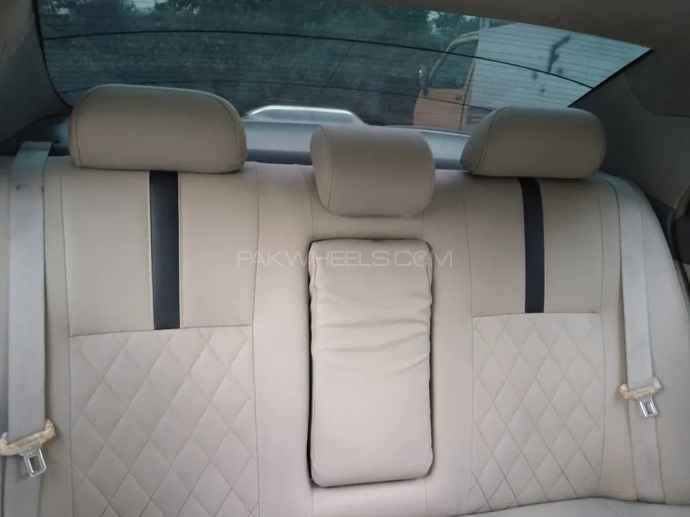 Toyota Corolla 2009 for Sale in Chunian Image-1