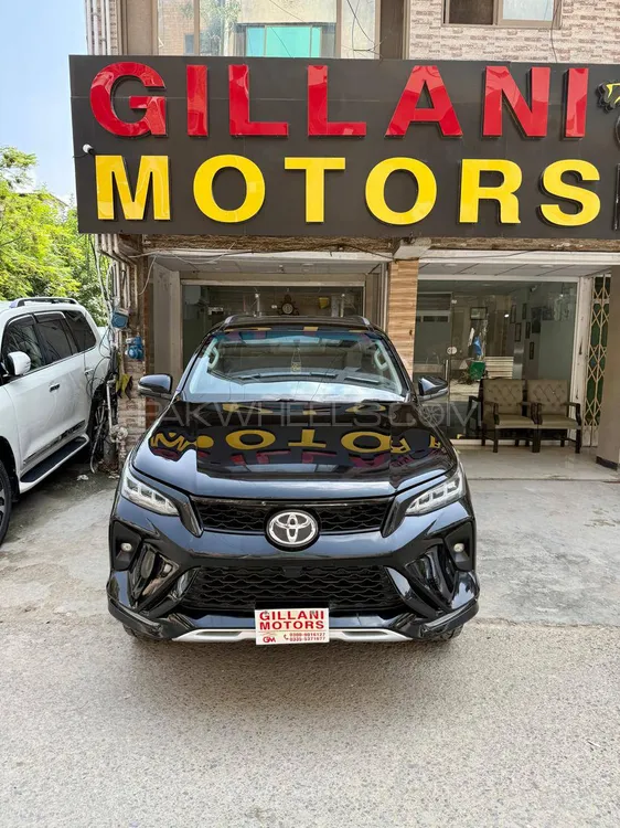 Toyota Fortuner 2019 for Sale in Islamabad Image-1
