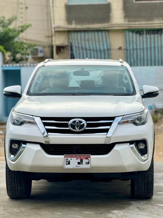 Toyota Fortuner 2021 for Sale in Karachi Image-1