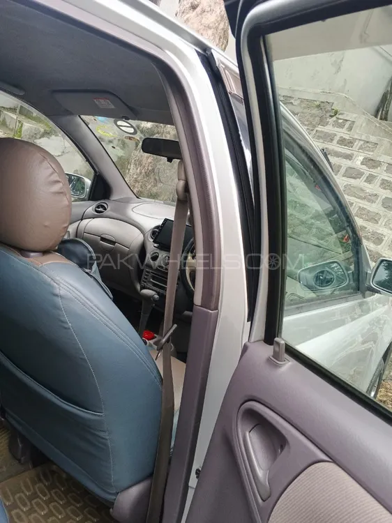 Toyota Platz 2000 for Sale in Lahore Toyota Platz 2000 for Sale in Lahore Image-15