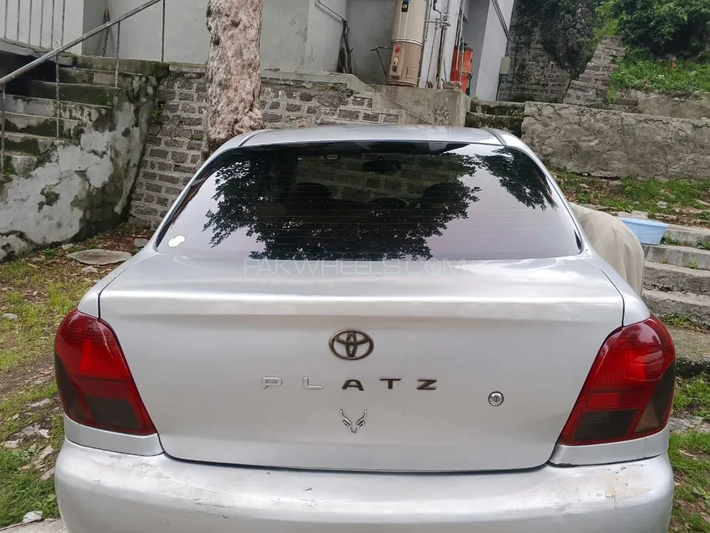 Toyota Platz 2000 for Sale in Lahore Toyota Platz 2000 for Sale in Lahore Image-10