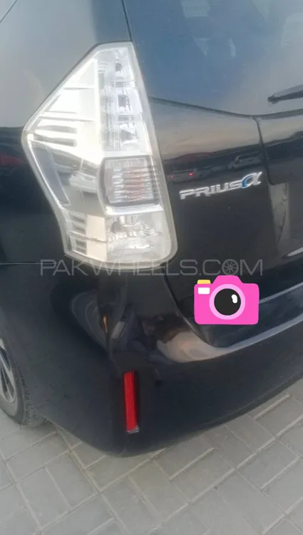 Toyota Prius Alpha 2015 for Sale in Nowshera Image-1