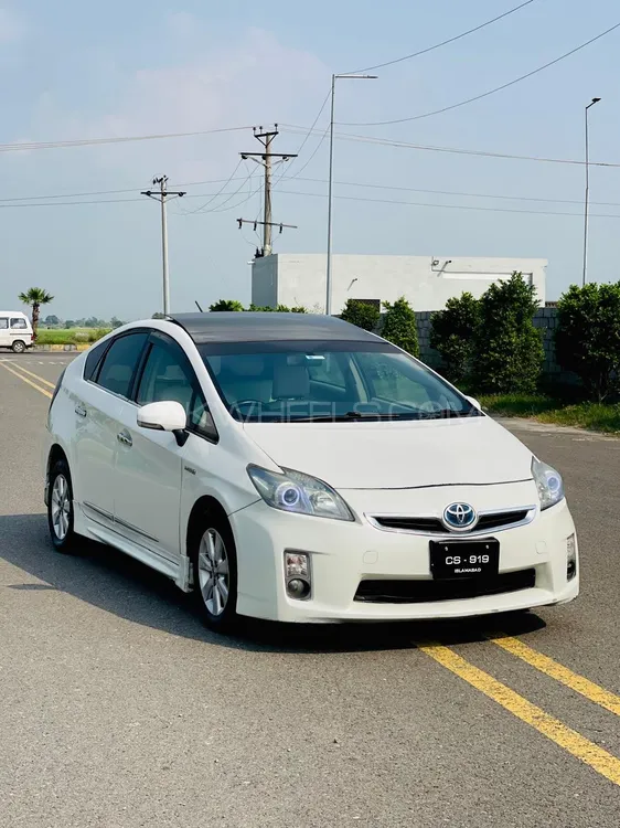 Toyota Prius 2010 for Sale in Sialkot Image-1
