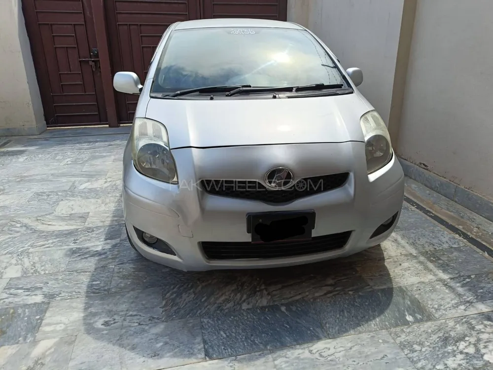 Toyota Vitz 2008 for Sale in Multan Image-1