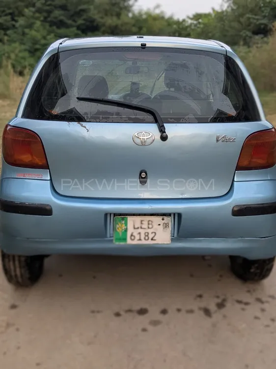 Toyota Vitz 2002 for Sale in Wah cantt Image-1