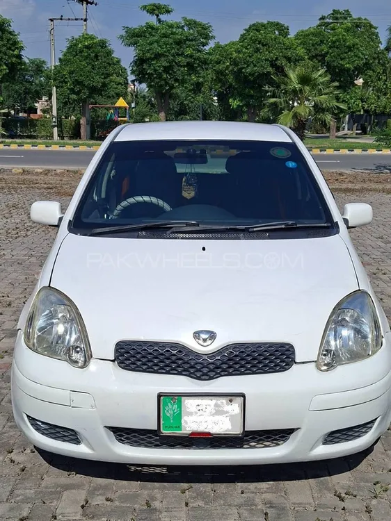 Toyota Vitz 2003 for Sale in Lahore Image-1